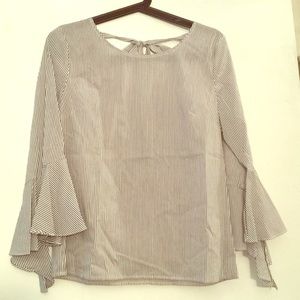 A Byer Ruffled Sleeve Dress Top